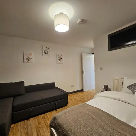 E1 Luxury Apartment London Exterior photo